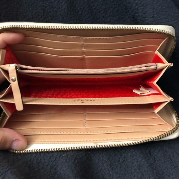 kate spade wallet - Picture 3 of 5